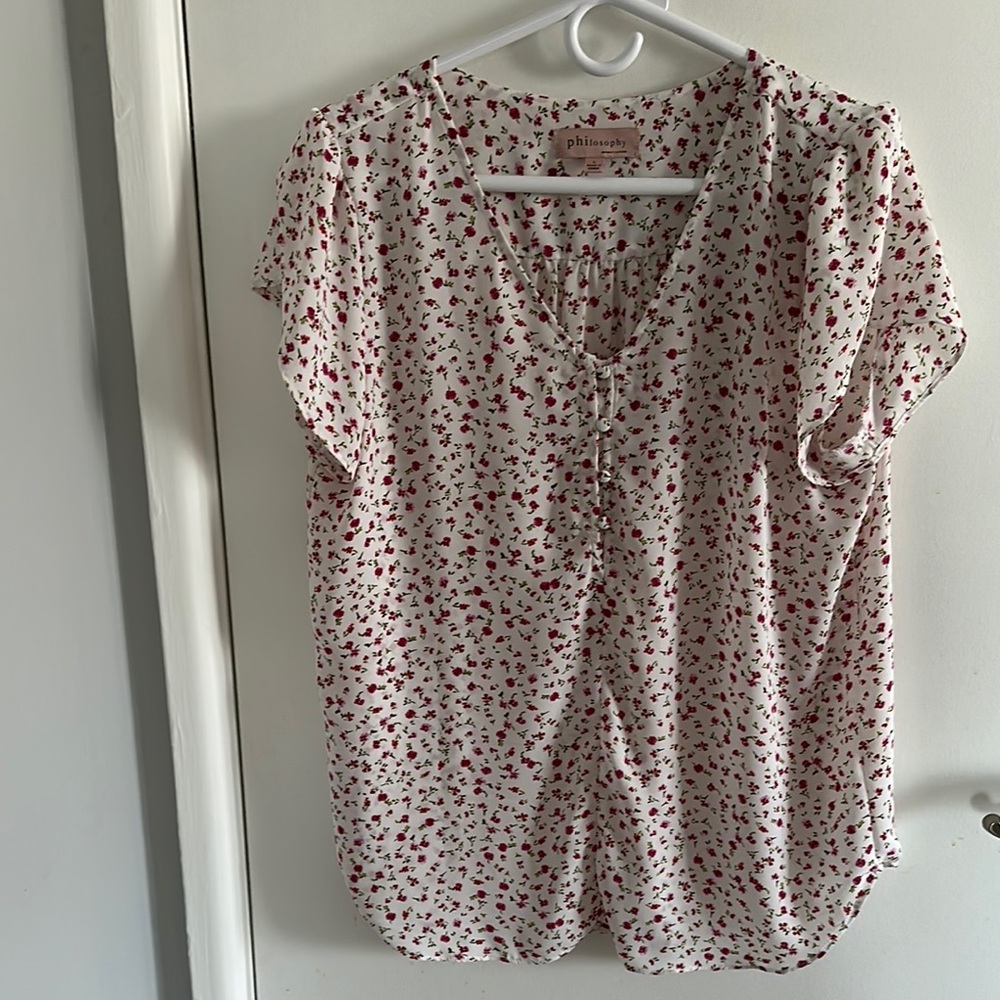 Philosophy: Like new. Blush Pink Floral Women's Top. Size L